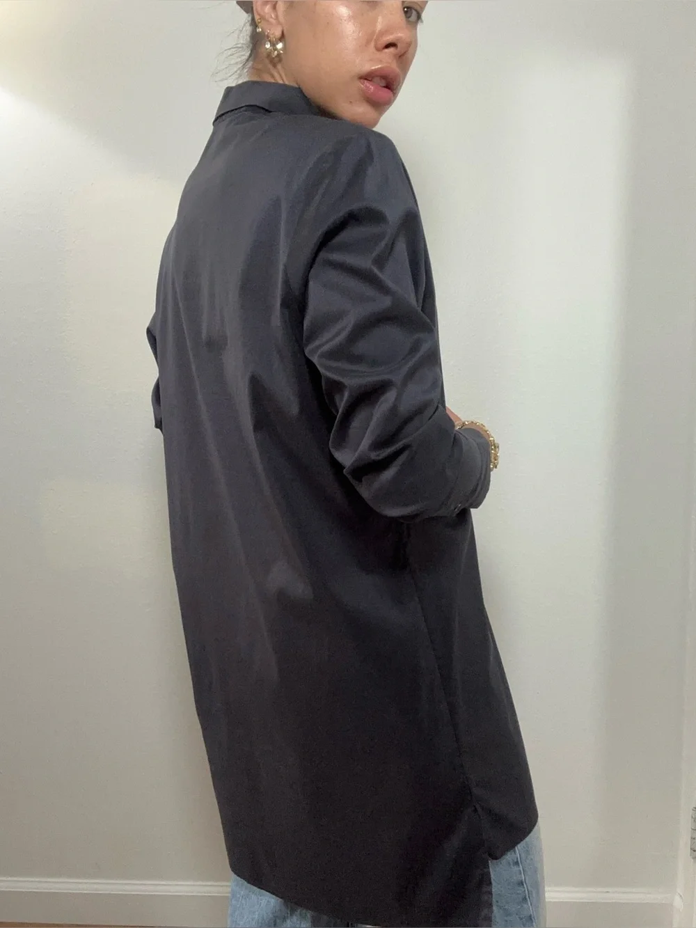 Hugo Boss Black Long Sleeve Long Line Button Front Shirt Collared Size 8